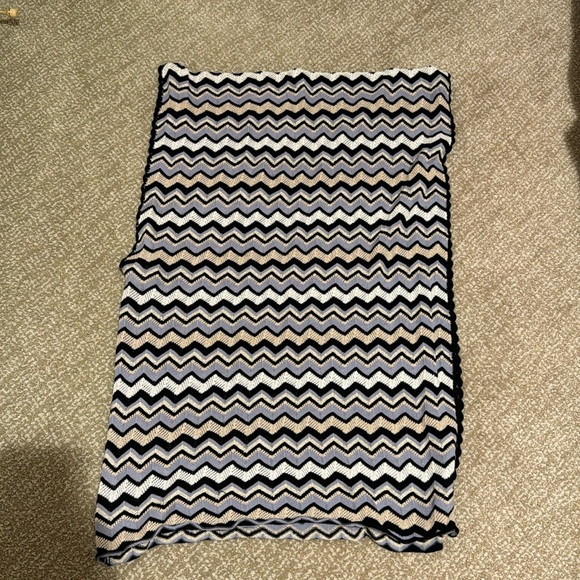 Minnie Rose poncho with Missoni like print - Picture 2 of 7